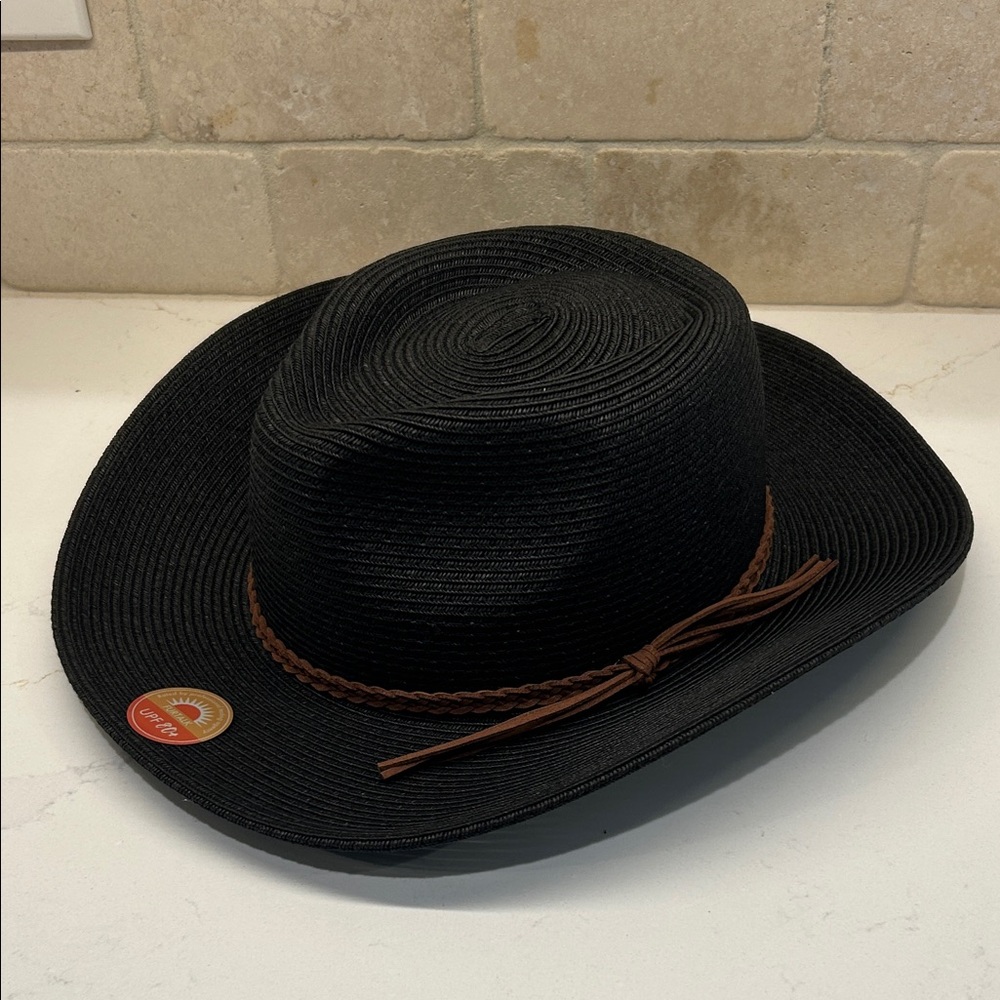 Black packable upf 80+ Wide-Brim Hat - Picture 5 of 11